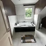 Stylish Spacious In Düsseldorf
