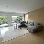 Stylish Spacious In Düsseldorf