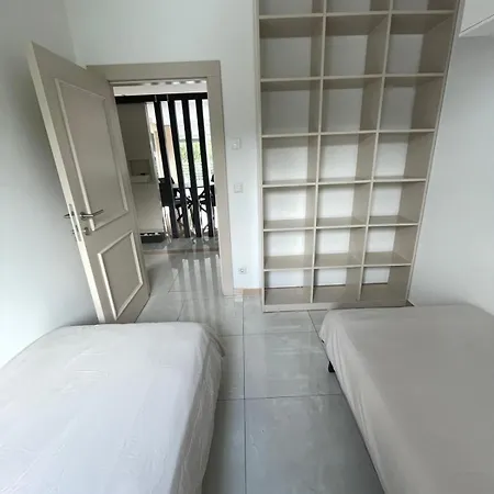 Stylish Spacious In * Дюссельдорф
