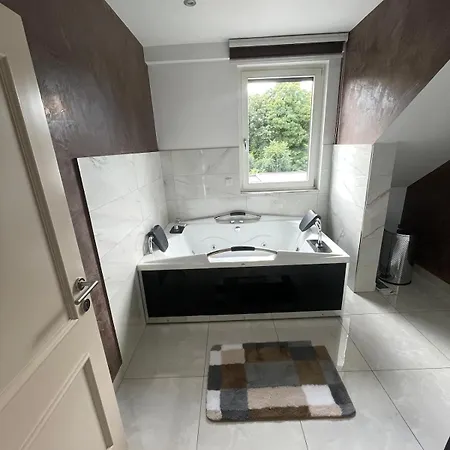 Stylish Spacious In Düsseldorf