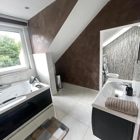 Stylish Spacious In Düsseldorf
