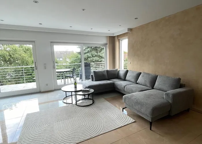 Stylish Spacious In Dusseldorf
