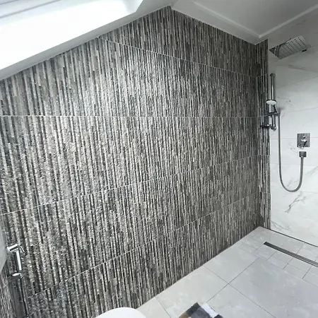 Stylish Spacious In Appartement