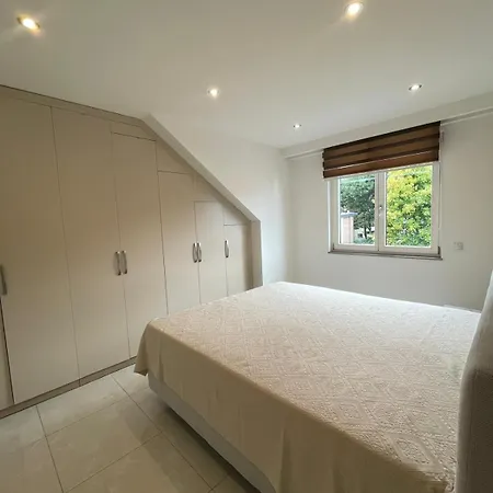 Appartement Stylish Spacious In Düsseldorf